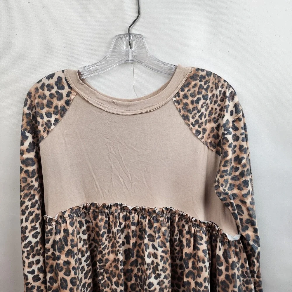 Easel Womens BOHO Babydoll Top Small Tan Brown Animal Print Contrast Long Sleeve